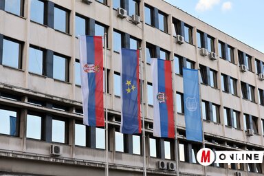 Az idei költségvetéshez képest 700 millió dinárral nő a jövő évi büdzsé bevétele (Ótos András felvétele)