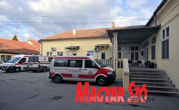 Mára a Mentőszolgálat kinőtte a székhelyét (Fotó: Gergely Árpád) Mára a Mentőszolgálat kinőtte a székhelyét (Fotó: Gergely Árpád)
