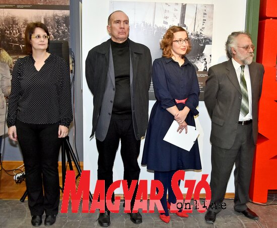 Hicsik Dóra, Robert Tilly, Gazsó Hargita és Hulló István Hicsik Dóra, Robert Tilly, Gazsó Hargita és Hulló István