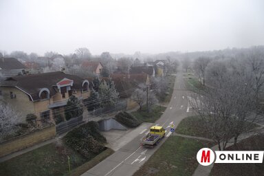 Az utak járhatóságának biztosítására 32.700 kg só és 30.800 kg kőzúzalék van a raktáron (Herceg Elizabetta felvétele)
