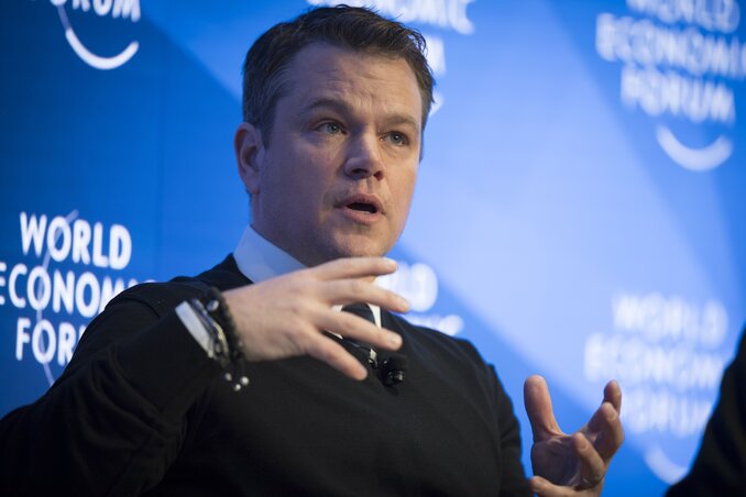 Matt Damon, a híres hollywoodi színész, a tiszta ivóvíz-hozzáférésért küzdő water.org nem kormányzati szervezet társalpítója is felszólalt az egyik davosi szaktanácskozáson (Fotó: Beta/AP) Matt Damon, a híres hollywoodi színész, a tiszta ivóvíz-hozzáférésért küzdő water.org nem kormányzati szervezet társalpítója is felszólalt az egyik davosi szaktanácskozáson (Fotó: Beta/AP)