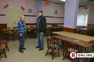 Baračik Rudolf (levo) i Andor Fontanji u prihvatnom centru (Foto: Lakatos János)