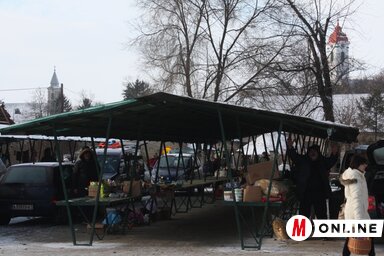 Téli piac Bácskossuthfalván (Kazinczy Paszterkó Diana felvétele)