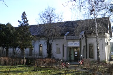 Az óbecsei gyógyfürdő státusa évtizedek óta rendezésre vár (Fotó: Fehér Rózsa)