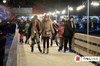 Szép volt amíg tartott, a korcsolyapálya szétszerelését az időjárás is indokolttá teszi (Ótos Annabella felvétele)