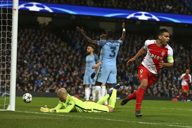 Falcao háromszor is ráijesztett a manchesteri szurkolókra, de csak két gól lett belőle. Ez volt az első találata
