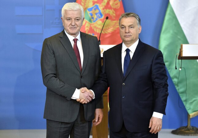 Duško Marković és Orbán Viktor a tárgyalásukat követően tartott sajtótájékoztatón (Fotó: MTI)