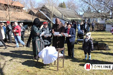 Reméljük, a hétvégén megtartott télűzés hatékony volt, és végre örülhetünk a jó időnek, a tavasznak (Sihelnik József felvétele)