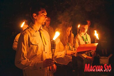 A cserkészek István-napi fáklyagyújtása (fotó: Molnár Edvárd)