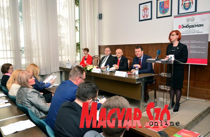 Vukašinović Éva ombudsmanhelyettes ismertette a tavalyi évre vonatkozó jelentést (Dávid Csilla felvétele)