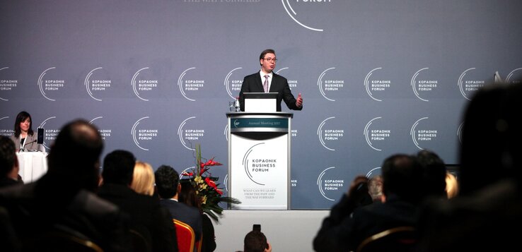 Aleksandar Vučić: Több külföldi beruházó jelezte, hogy Románia vagy Bulgária helyett inkább Szerbiában fektetne be (Beta)