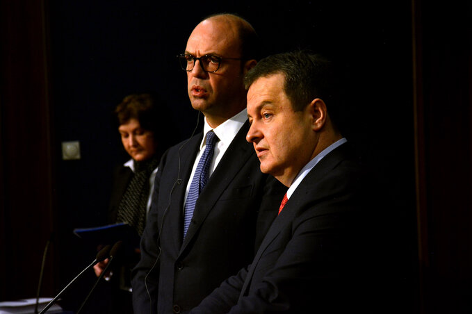 Angelino Alfano és Ivica Dačić a közös sajtótájékoztatón (Beta)