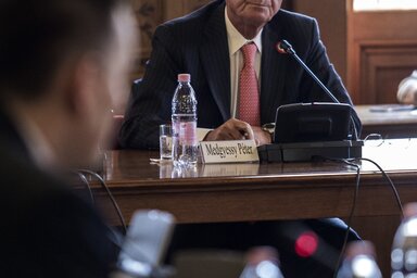 Medgyessy Péter a meghallgatáson (Fotó: MTI)