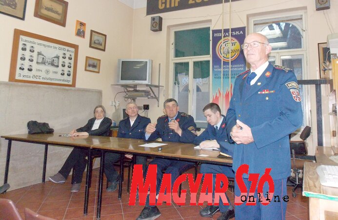 Molnár Gábor Gyula értékel a közgyűlésen (Horváth Zsolt felvétele) Molnár Gábor Gyula értékel a közgyűlésen (Horváth Zsolt felvétele)