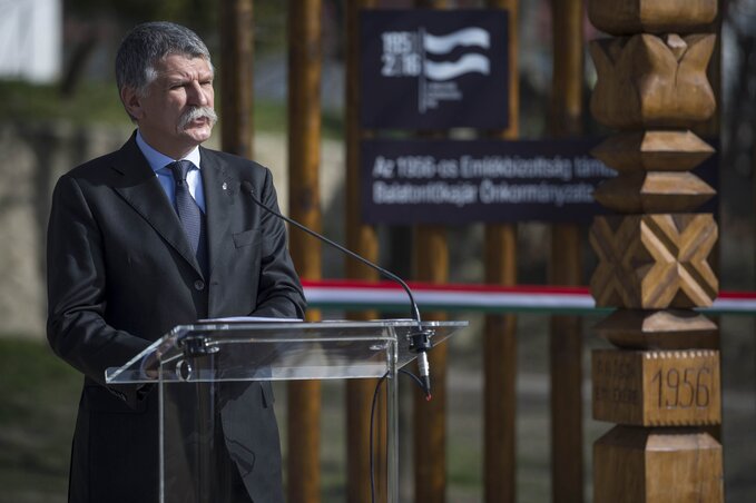 A házelnök az 1956-os emlékmű átadásán (Fotó: MTI)