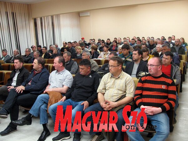 Nagy volt az érdeklődés a lakossági fórumon (kép: Kecskés István) Nagy volt az érdeklődés a lakossági fórumon (kép: Kecskés István)