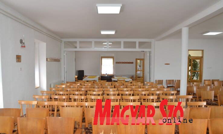 A felújított gyülekezeti terem (Lakatos János felvétele) A felújított gyülekezeti terem (Lakatos János felvétele)