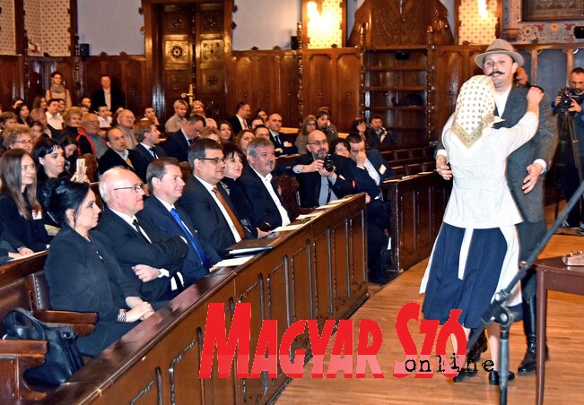 A kétnapos szakmai tanácskozás a vajdasági értékek bemutatásával kezdődött (kép: Gergely Árpád) A kétnapos szakmai tanácskozás a vajdasági értékek bemutatásával kezdődött (kép: Gergely Árpád)