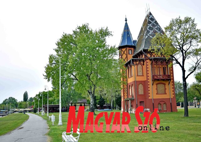 A kultúrház a palicsi idegenforgalom fejlesztéséhez is hozzájárul majd (Fotó: Gergely Árpád) A kultúrház a palicsi idegenforgalom fejlesztéséhez is hozzájárul majd (Fotó: Gergely Árpád)