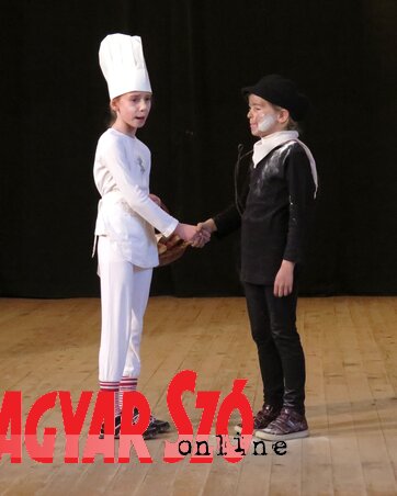 Mindketten fontosak vagyunk! (Nemesmilitics, A pék és a kéményseprő) Mindketten fontosak vagyunk! (Nemesmilitics, A pék és a kéményseprő)