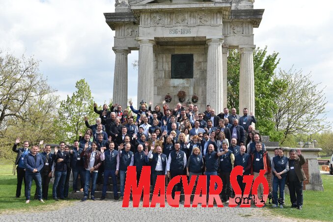 Csaknem száz borászat vett részt a szőlész-borász rendezvényen (Ótos András felvétele)