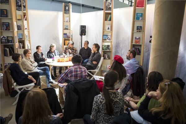 Erdélyi magyar prózaválogatást mutatnak be románul (kép: MTI)