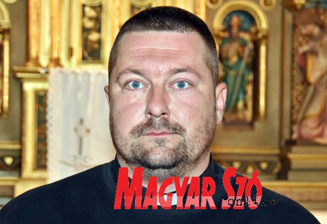 Bende Zsolt bajmoki plébános (Fotó: Gergely Árpád)