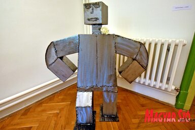 Az iskola tanulóinak alkotásaiból nyílt kiállítás a Kortárs Galériában (Fotó: Gergely Árpád)