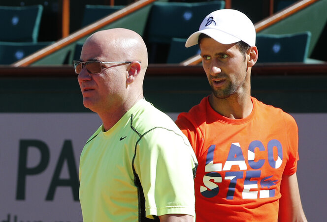 A két új segítség: Agassi és a Lacoste A két új segítség: Agassi és a Lacoste