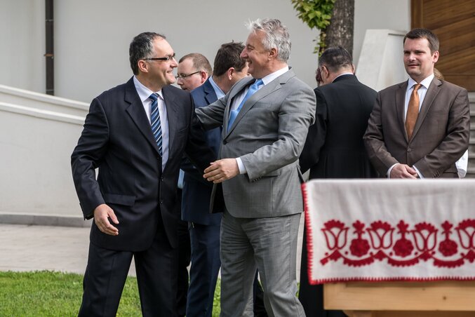 Semjén Zsolt és Ráduly Róbert helyi polgármester (Fotó: MTI)