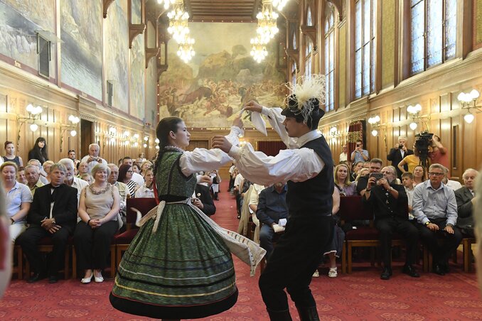 Táncelőadás a díjkiosztó ünnepségen (Fotó: MTI)