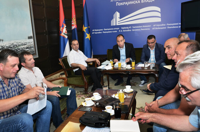 A tartományi kormány épületében tárgyaltak a termelőkkel (Fotó: Dávid Csilla)