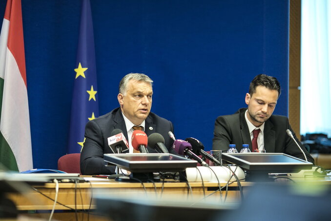 Orbán Viktor a sajtótájékoztatón (Fotó: MTI)