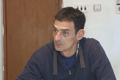Slobodan Simeunović, akit azért bírságoltak meg, mert állítólag iratok nélkül vezetett, közben nincs sem autója sem jogosítványa, vezetni sem tud és abban a faluban sem járt, ahol állítólag
