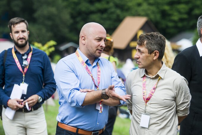 Menyhárt József, az MKP elnöke és Potápi Árpád János (MTI)