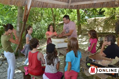 Korongozás a Kátai-táborban (Lakatos János felvétele)