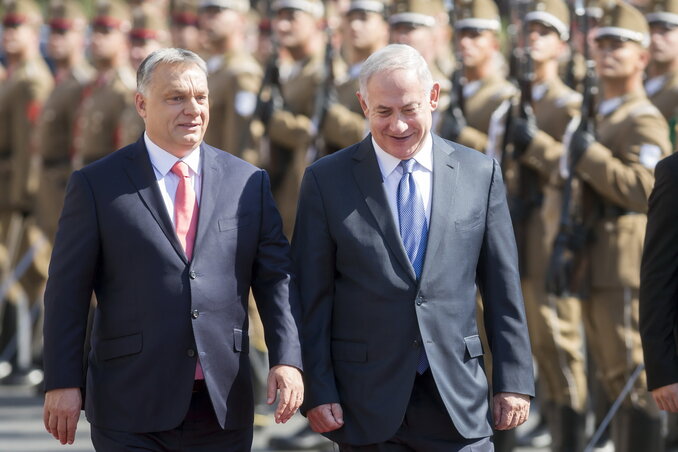 Orbán Viktor katonai tiszteletadással fogadta Benjamin Netanjahut (Fotó: MTI)