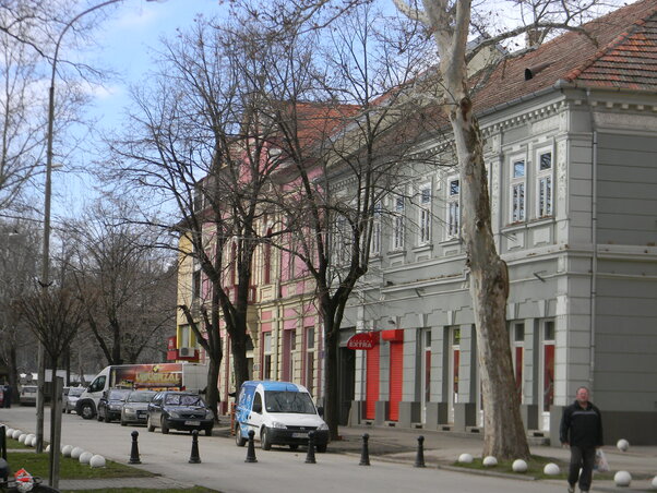 A helybelieknek ingyenes lesz a parkolás Nagyboldogasszony idején (Fotó: Fehér Rózsa)