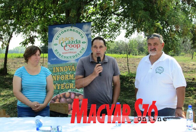 Barcsik Márta, Fenyvesi Árpád és Szabó Lajos (Tóth Péter felvétele) Barcsik Márta, Fenyvesi Árpád és Szabó Lajos (Tóth Péter felvétele)