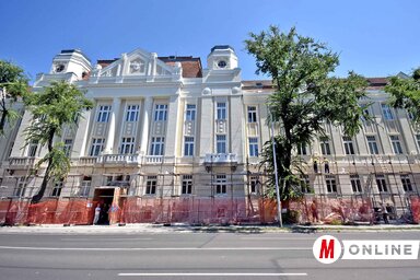 Hamarosan befejeződik az utcai homlokzat felújítása (Fotó: Gergely Árpád)