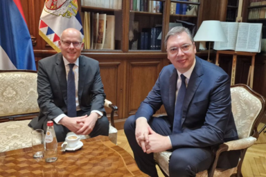 Beyer és Vučić a tegnapi megbeszélésen (Fotó: Instagram/buducnostsrbijeav)