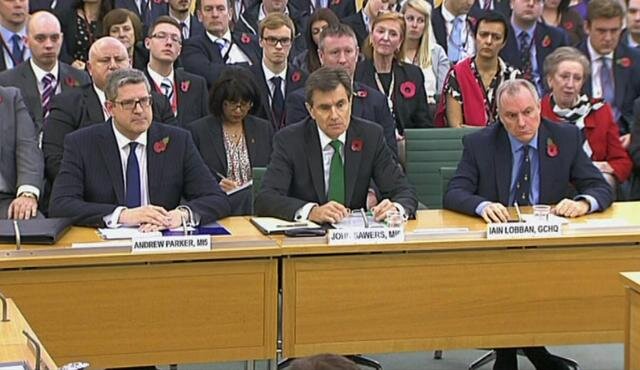 Andrew Parker, az MI5, John Sawers, az MI6 és Iain Lobban, a GCHQ igazgatója a meghallgatáson (Fotó: Beta/AP)