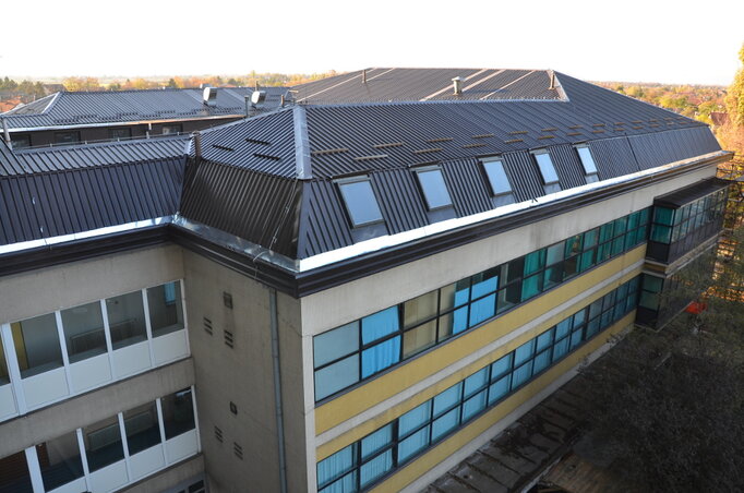 A felújított részen a tetőszerkezet az elmúlt években többször is beázott (Fotó: Molnár Edvárd)