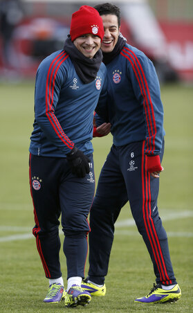 Alcantara és Shaqiri (Bayern) felszabadultan készültek a Manchester City ellen (Fotó:  Beta/AP)