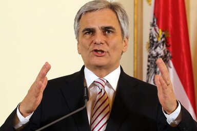 Werner Faymann maradt a kormány élén (Fotó: Beta/AP)