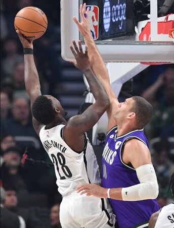Brook Lopez kilencszer takarta be a brooklyniakat (Fotó: Twitter/Yahoo Sports NBA) Brook Lopez kilencszer takarta be a brooklyniakat (Fotó: Twitter/Yahoo Sports NBA)