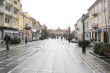 Itt rendezik hétfőn a városnapi programot (Fotó: Fekete J. József)