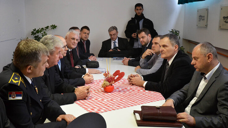 Ennek az iskolának komoly biztonsági rendszere van, hangzott el a megbeszélésen (Fotó: Ótos András)