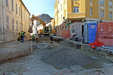 Az alapokig megmozgatják az úttestet (Fotó:  Dávid Csilla)