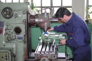 Azok, akik váltásban dolgoznak, többé nem számíthatnak többlettérítésre (Fotó: Ótos András)